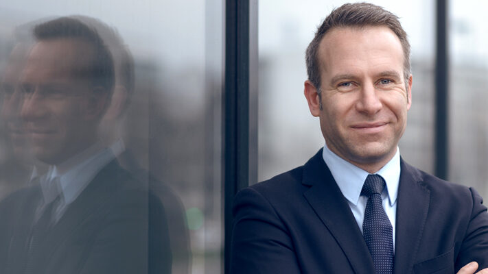 Corporate endorsement strategie 123RF - 52528469