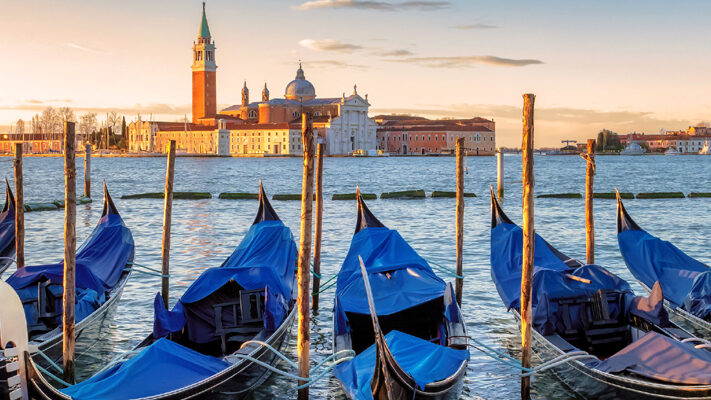 Het City Branding model van Kavaratzis 123RF - 150759309