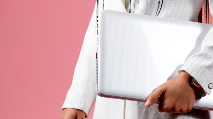 Concurreert Apple met luxe handtassen 123RF - 203374259