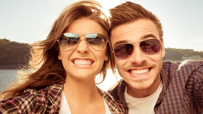 Lachen op een foto Dreamstime 166471486