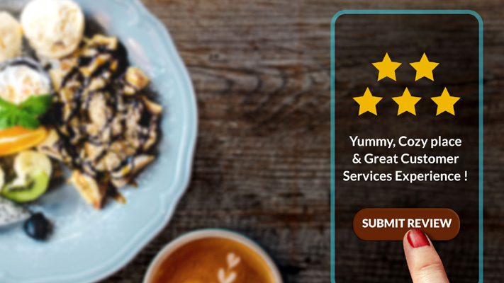 Reviews vanaf smartphone 123RF - 94652853