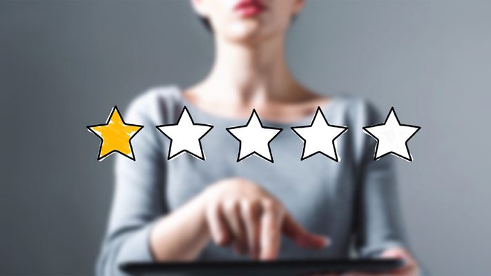 Oneerlijke negatieve reviews 123RF - 109269162